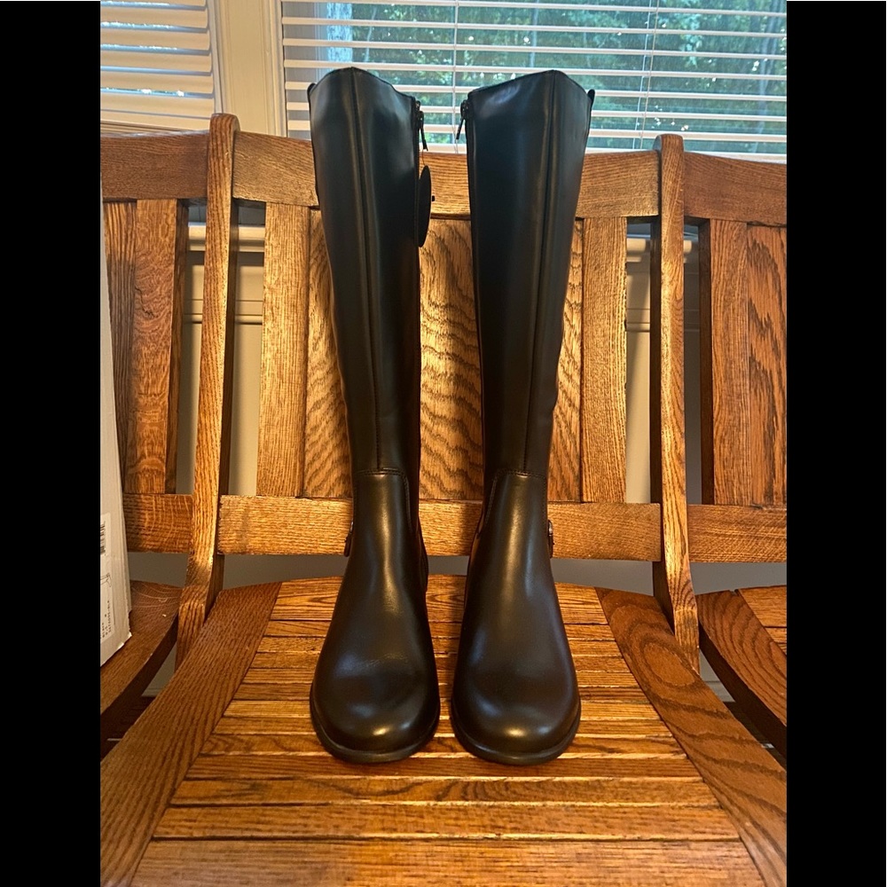 Waterproof tall boots NWT